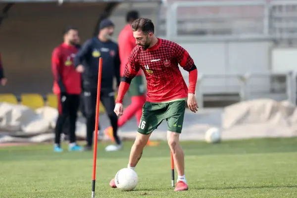 برگزاری تمرین پرسپولیس در سالن و زمین چمن