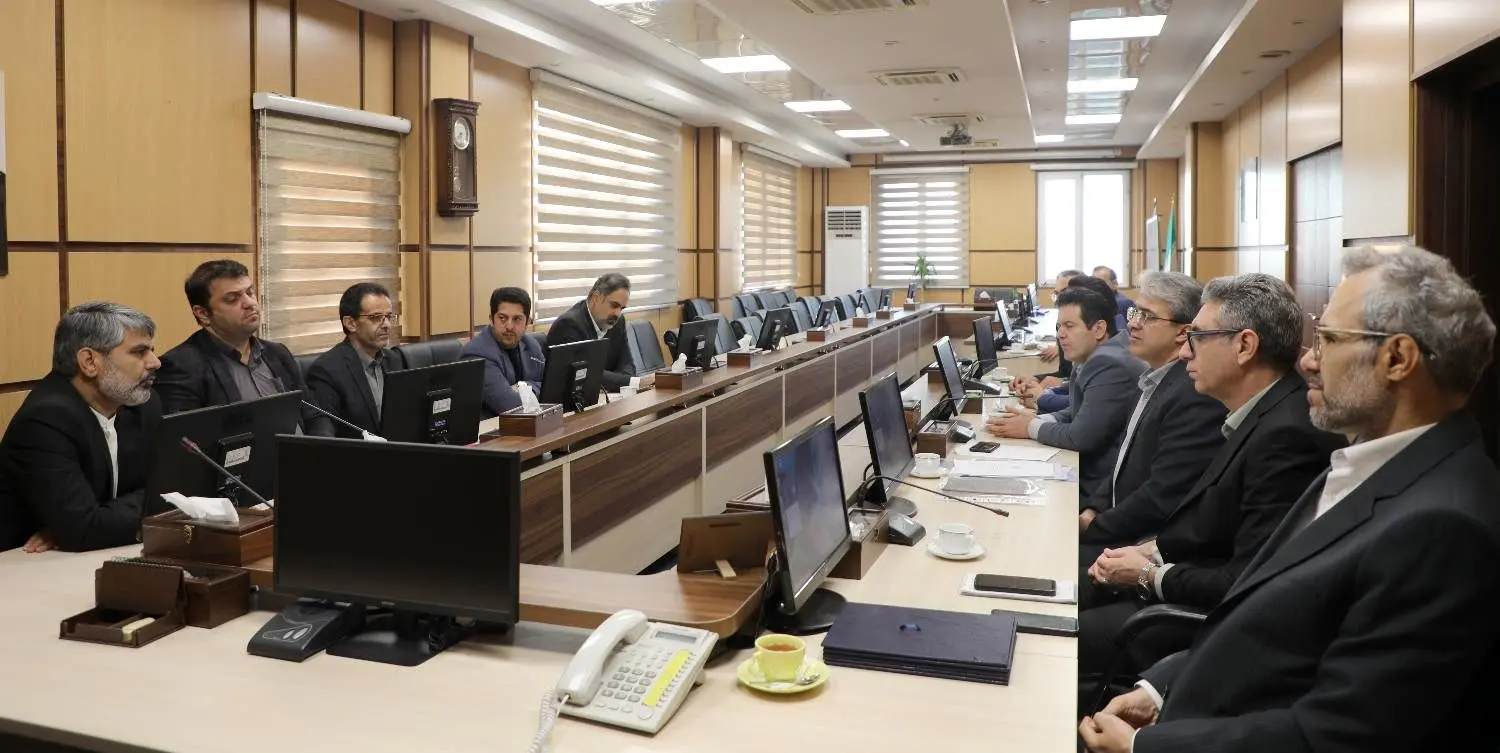 نشست مشترک شهرداری منطقه ۴ و شرکت آب و فاضلاب منطقه‌ ۲ / تمرکز بر شفاف‌سازی مطالبات

