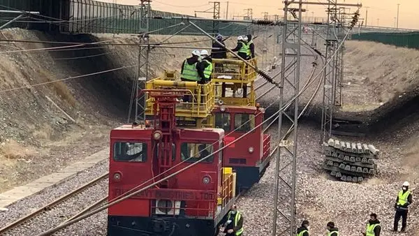 مترو در محدوده ایستگاه کرج تا هشتگرد جمعه 15 بهمن‌ماه 1400 سرویس‌دهی ندارد