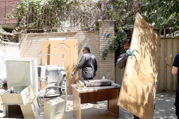 رفع آسیبهای جنگ ۱۲ روزه در ناحیه۲ با همکاری مردم و شهرداری منطقه۴