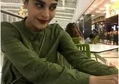 گفت وگوی صمیمانه خانم بازیگر با یک اسب!+عکس