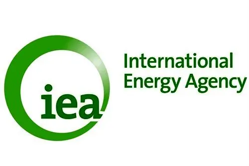 کاهش تولید نفت ایران و ونزوئلا سبب جهش قیمت نفت می‌شود