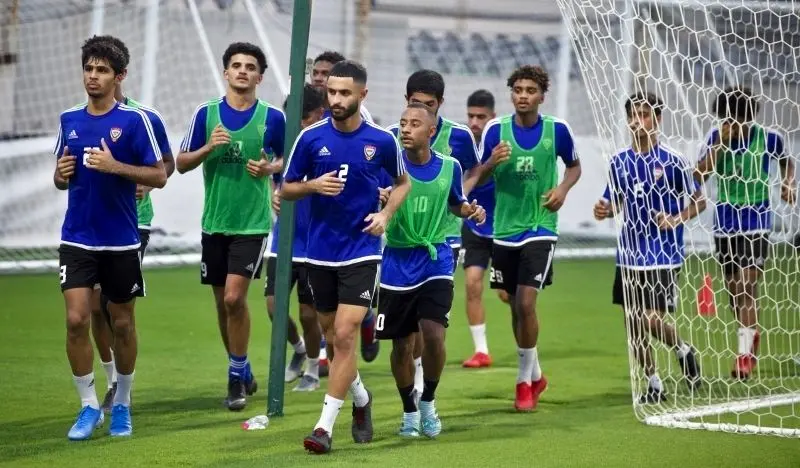 تیم فوتبال جوانان امارات وارد تهران شدند