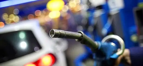 کارت سوخت مهم‌ترین راه‌کار برای صرفه‌جویی بنزین