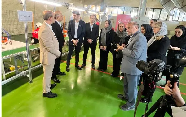 افتتاح خط تولید موتور جاروبرقی گلدیران