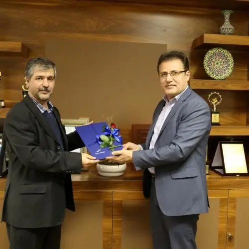 پرداخت خسارت آتش‌سوزی سیمان هگمتان توسط بیمه سینا