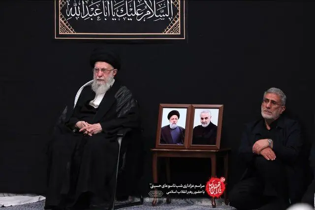 مراسم عزاداری شب تاسوعای حسینی در حسینیه امام خمینی(ره) برگزار شد
