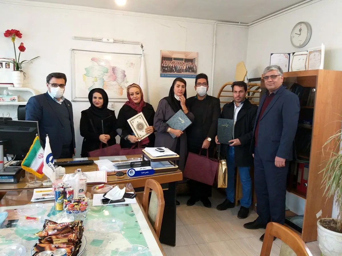 تجلیل از نمایندگان برتر شعبه بجنورد بیمه دانا