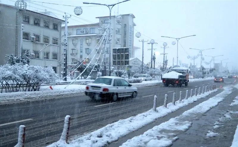 ۶۰ هزار مشترک در گیلان هنوز برق ندارند