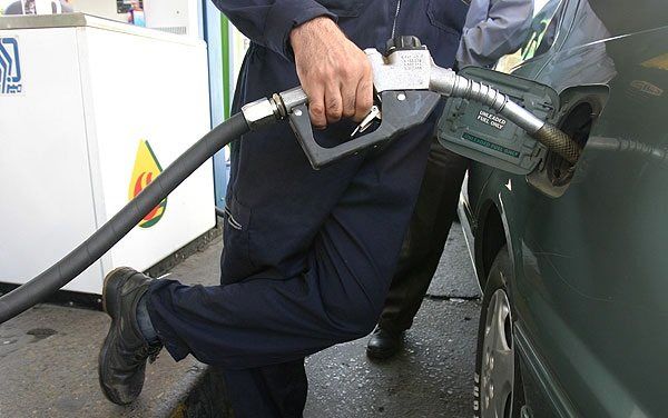 سازوکار تخصیص سهمیه بنزین به خانوارهای فاقد خودرو چگونه خواهد بود؟

