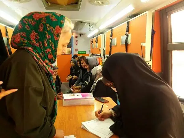 غربالگری و معاینه رایگان بانوان در منطقه ۱۳