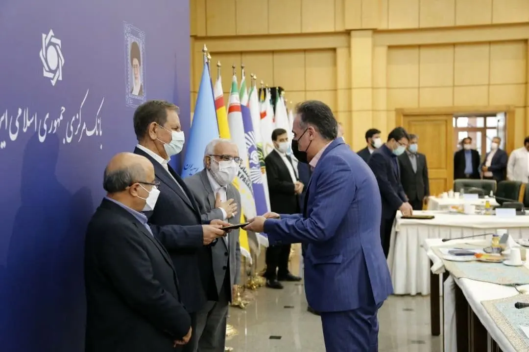 تقدیر از بانک های اقتصادنوین، پارسیان و سامان به عنوان یاوران اشتغال