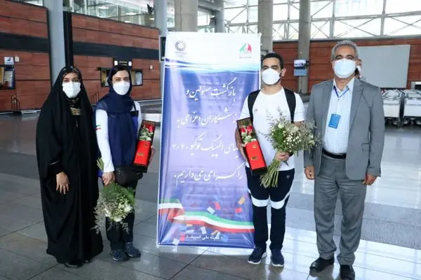 مهیار صداقت و الهام هاشمی وارد فرودگاه امام شدند