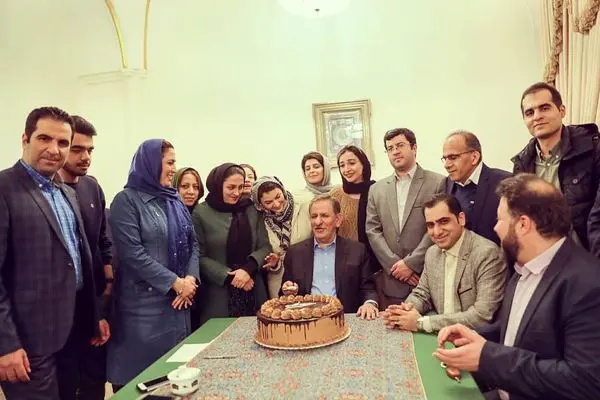 واکنش وزیر احمدی‌نژاد به جشن تولد جهانگیری در کاخ سعدآباد +عکس