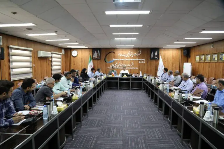 گردهمایی روسای روابط کار شرکت‌های زیر مجموعه هلدینگ خلیج فارس مستقر در منطقه ویژه اقتصادی پتروشیمی
