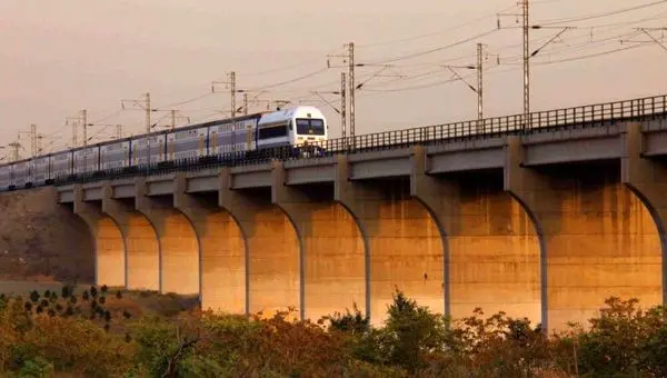 افزایش حرکت قطارهای تندرو خط پنج