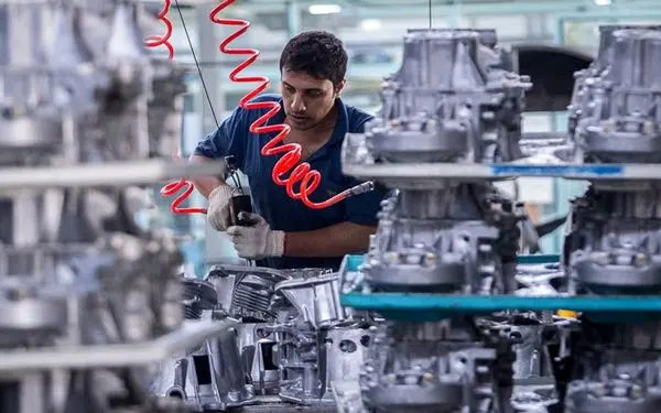 ساخت خودروهای پیش فروشی 6 هزار میلیارد تومان قطعه نیاز دارد