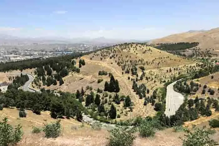 1600 فضای پارک خودرو به ظرفیت بوستان جنگلی سرخه حصار افزوده می شود

