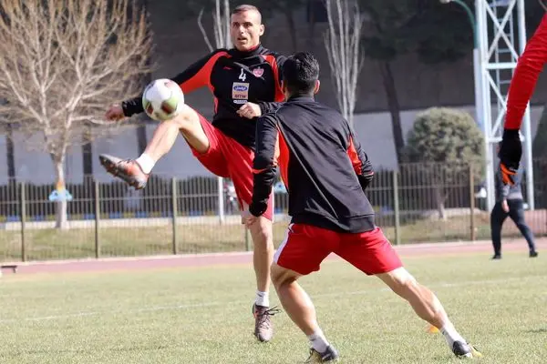 سیدجلال حسینی مربی پرسپولیس شد