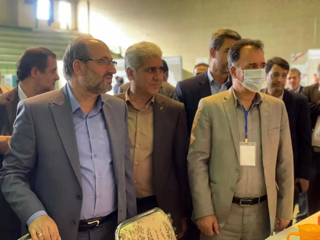 رفع مشکلات مردم در چهارچوب قانون، اولویت برگزاری میز ارتباطات مردمی است