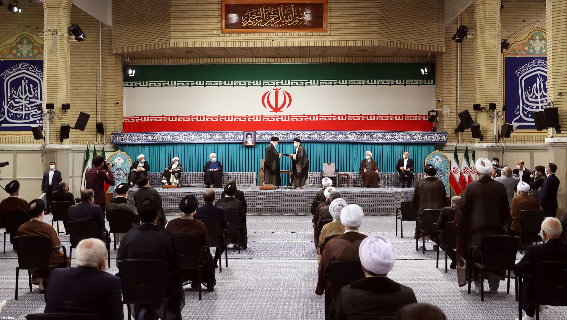 رهبر انقلاب حکم ریاست جمهوری رئیسی را تنفیذ کردند