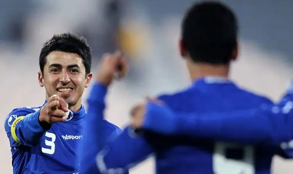 بازیکن بیریشه، استقلال را به این روز انداخته/مقصر همه مشکلات تیم سرمربی است