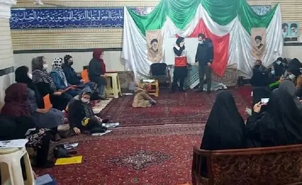 شهروندان منطقه2 در قالب گروههای مدیریت بحران  آموزش امداد می بینند