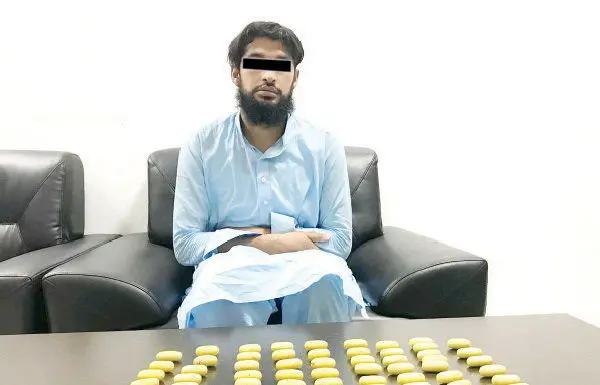 کشف167 کپسول مواد مخدر از شکم یک مسافر+عکس