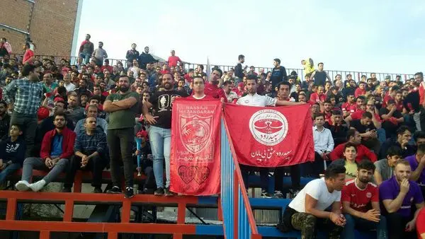 
تصویری کمتر دیده شده در فوتبال ایران
