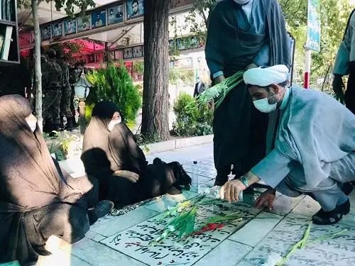 تحقق شعار استقلال ، آزادی و عظمت  نظام اسلامی ثمره خون پاک شهدا ست

