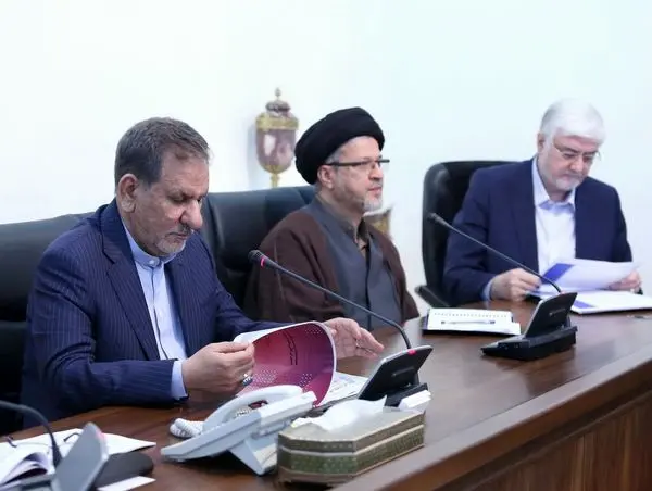 وابستگی بودجه به درآمد‌های نفتی کاهش یافته است