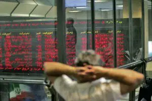 ورود دولت در بورس رشد طبیعی این بازار را به هم زد