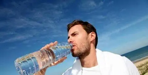 نوشیدنی معجزه‌گر برای تقویت بدن در فصول گرم
