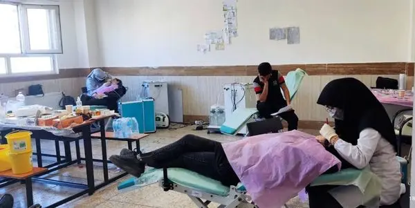 ارائه خدمات بهداشتی، درمانی و پایش سلامت گروه های جهادی در چهار نقطه از منطقه 19