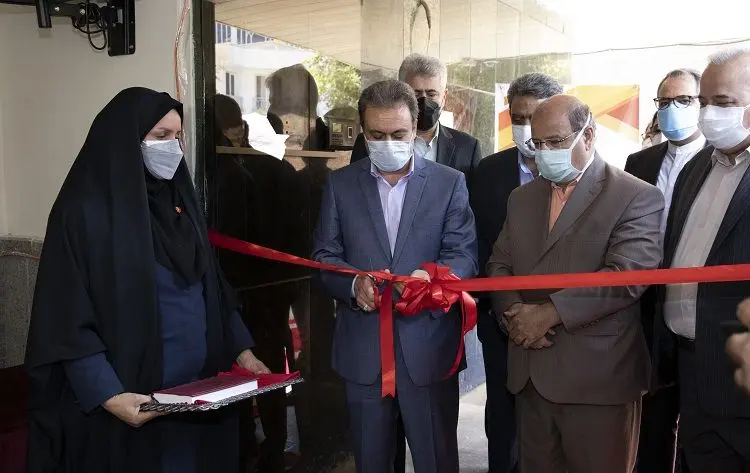 افتتاح مرکز واکسیناسیون کووید 19 بانک ملت با حضور فرمانده عملیات مدیریت کرونا استان تهران
