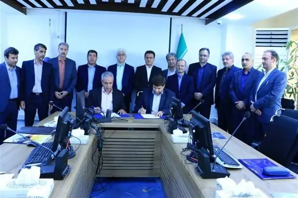 انعقاد قراردادهای بیمهای شرکت ذوبآهن اصفهان با بیمه دانا