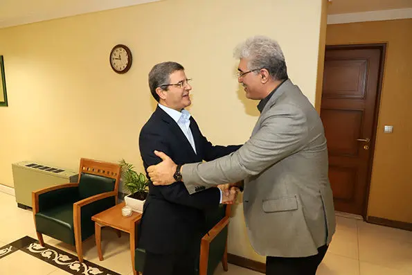 بازدید مدیرعامل بانک کارآفرین از شرکت لیزینگ کارآفرین