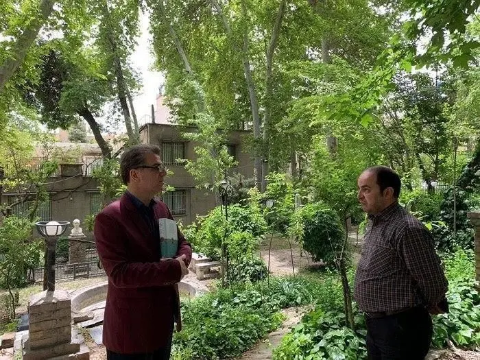 شهرداری منطقه یک آماده همکاری با کانون زبان پارسی است


