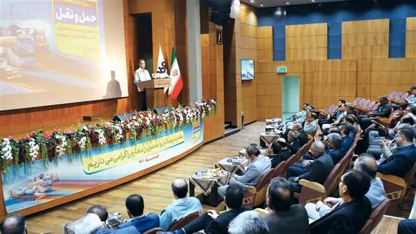 برنامهریزی فولاد مبارکه برای حمل 8 میلیون و 500 هزار تن محصول تا پایان سال جاری