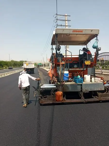 اجرای ۲۵ هزار متر مربع آسفالت در بزرگراه شهید یاسینی