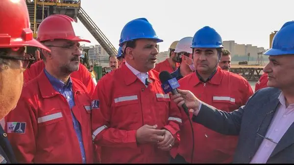 امضای موافقتنامه یک میلیارد دلاری مناطق نفت‌خیز جنوب با ملی حفاری