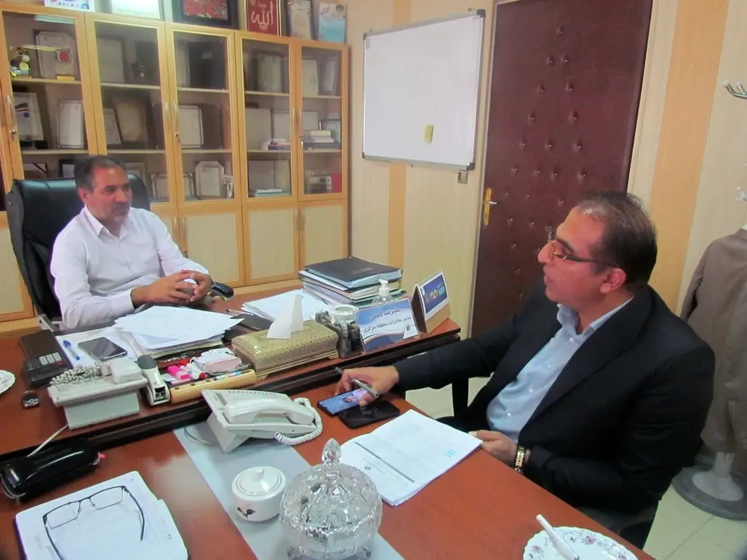 دیدار مدیر مخابرات منطقه مرکزی با شهردار زاویه