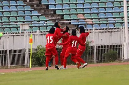 صعود دختران فوتبالیست ایران به دور دوم انتخابی المپیک