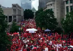 تظاهرات معلمان برای افزایش حقوق و افزایش بودجه آموزش و پرورش + عکس