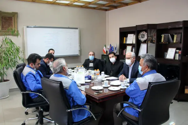 تنظیم تفاهم نامه همکاری دو جانبه،بهره گیری از ظرفیت های قطعه سازی و تأمین قطعات و مواد اولیه از طریق منطقه آزاد انزلی

