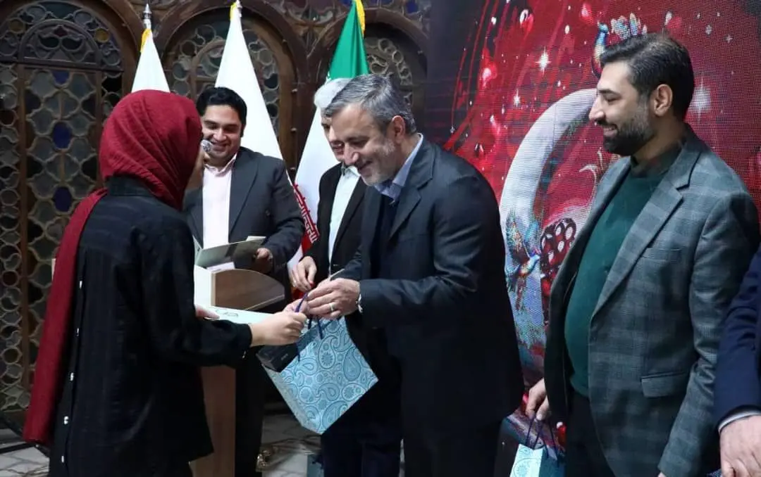 برپایی محفل ادبی « شب شعر یلدایی » در منطقه ۱۲ 