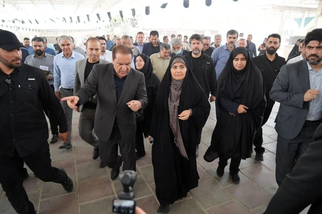 وزیر راه و شهرسازی از پایانه مرزی مهران بازدید کرد 