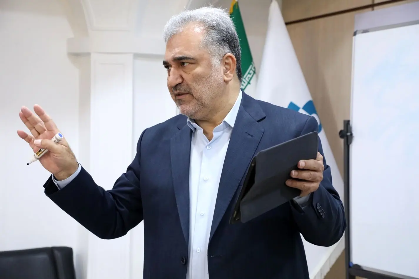 اولین دورۀ آموزشی مدیریت میانی ویژۀ رؤسای شعب بانک دی

