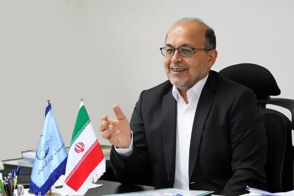 کار راهانداز صنعت پتروشیمی هستیم