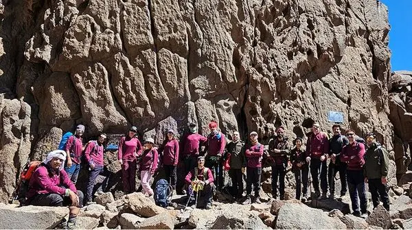 پرچم بانک در ارتفاع 4850 متری به اهتزاز درآمد

